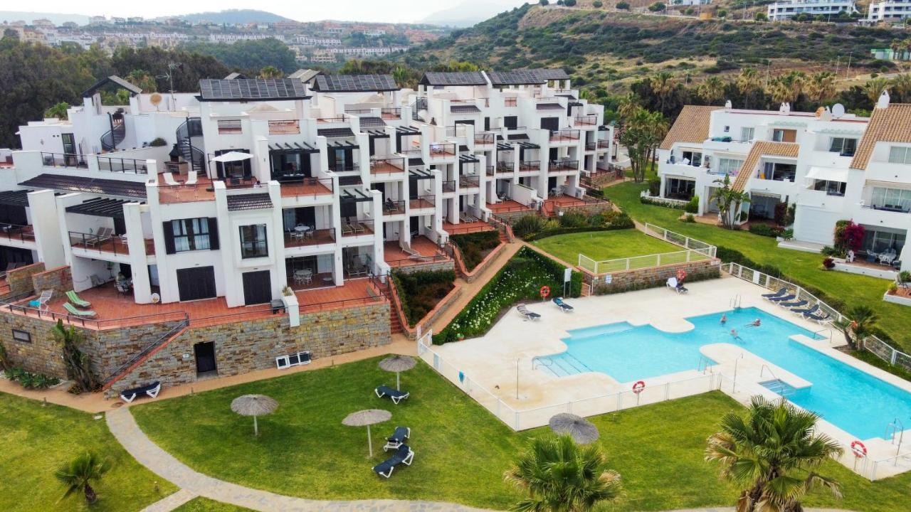 Exclusive Luxury Frontline Beach Penthouse Casares Del Mar - Estepona Екстериор снимка