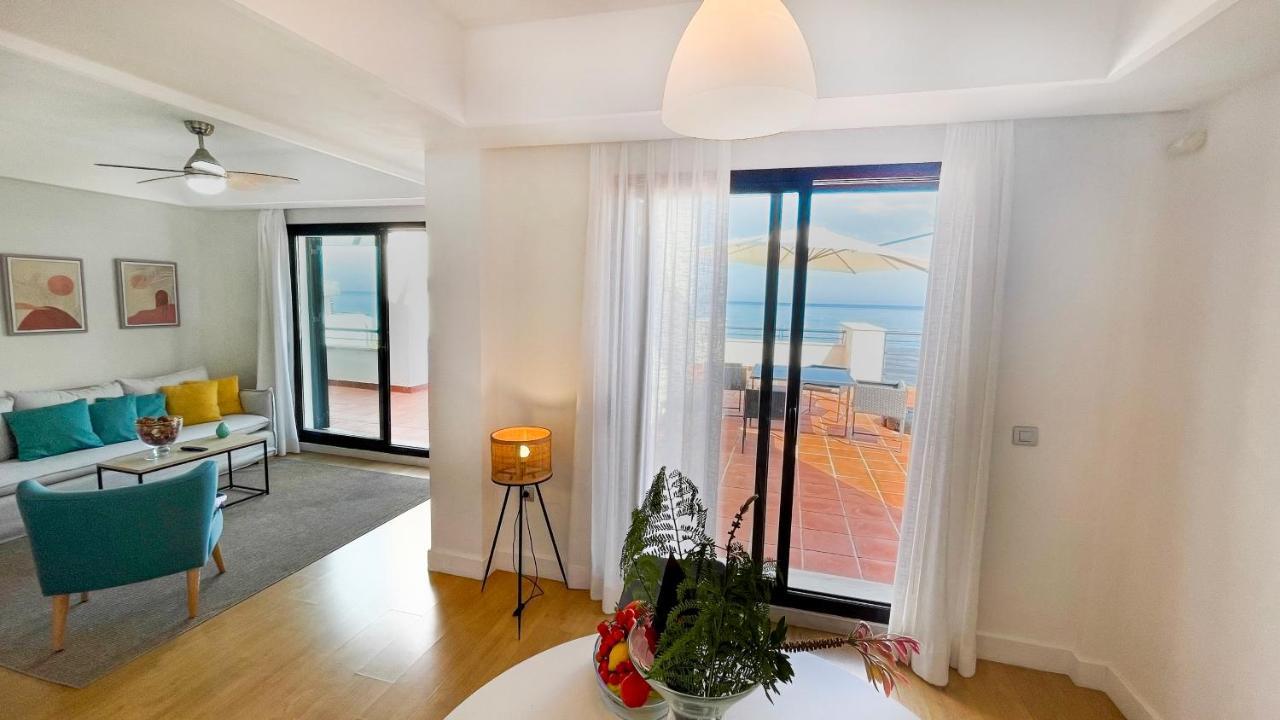 Exclusive Luxury Frontline Beach Penthouse Casares Del Mar - Estepona Екстериор снимка
