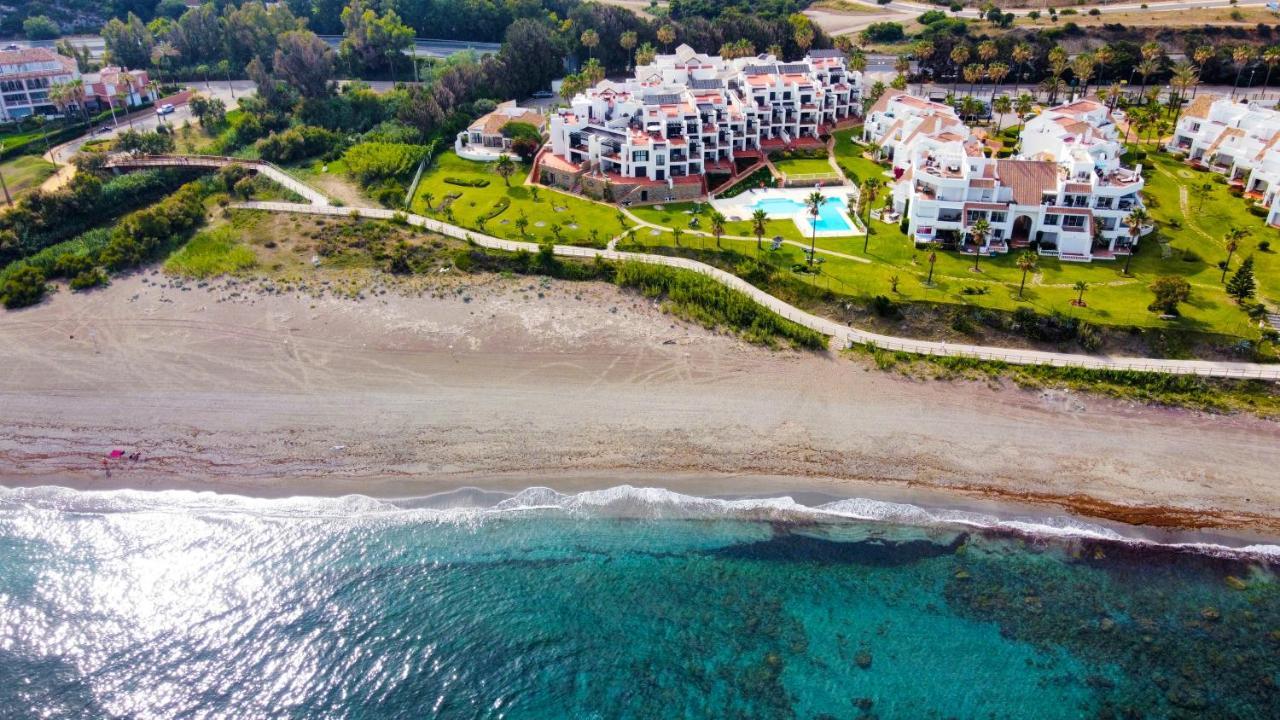 Exclusive Luxury Frontline Beach Penthouse Casares Del Mar - Estepona Екстериор снимка