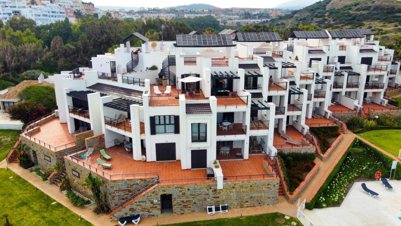 Exclusive Luxury Frontline Beach Penthouse Casares Del Mar - Estepona Екстериор снимка